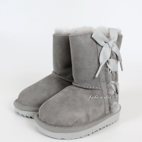 NEW UGG Kid Water-Resistant Shearling Boots – Warm & Durable Winter Boots - Picture 3 of 13
